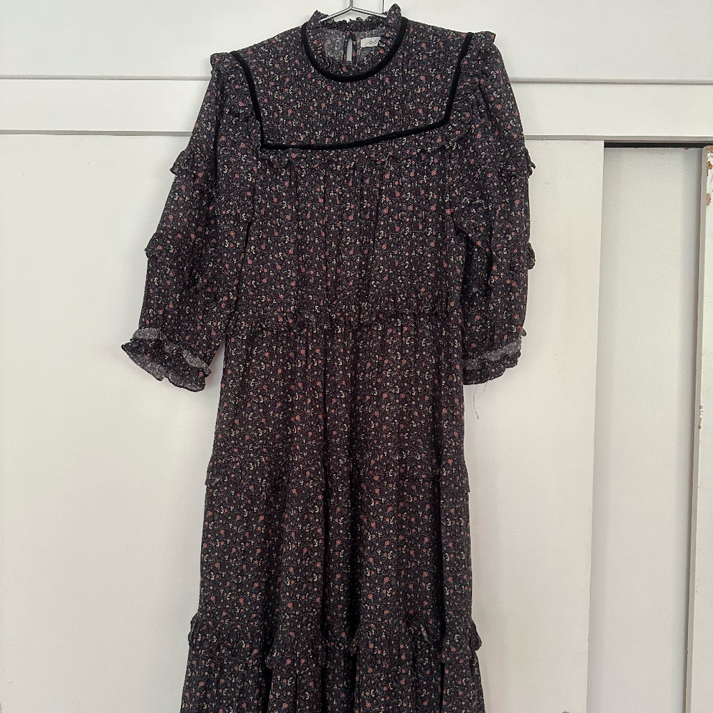 Doen black floral clay dress